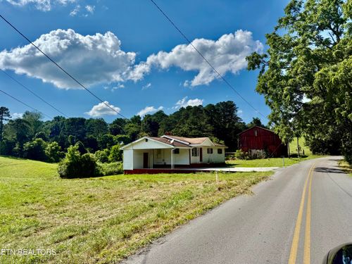 1087 Harmon Rd, New Tazewell, TN, 37825-5035 | Card Image