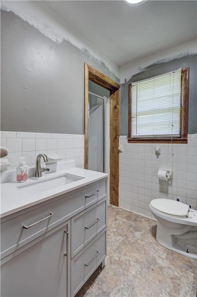 908 E 11 Th St, House other with 3 bedrooms, 2 bathrooms and null parking in Pittsburg KS | Image 20