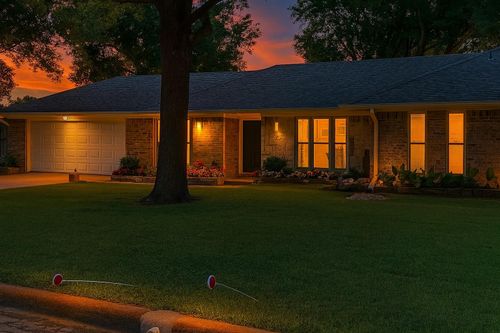 503 Mockingbird St, Bonham, TX, 75418-2214 | Card Image