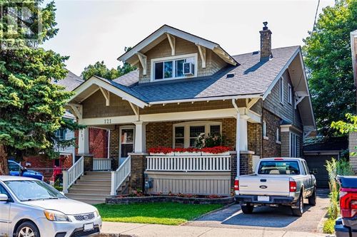 121 Eastbourne Avenue, Hamilton, ON, L8M2M9 | Card Image
