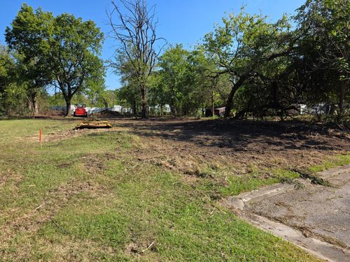 108 E Nelson St, Denison, TX, 75021 | Card Image