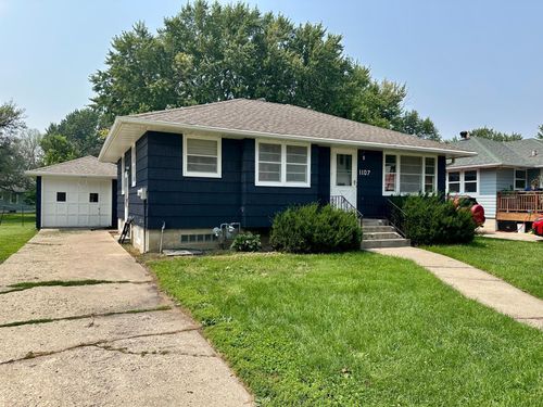 1107 Johnson Ave, Worthington, MN, 56187-1829 | Card Image
