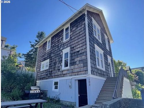 1-103 Washington St, Astoria, OR, 97103-6021 | Card Image