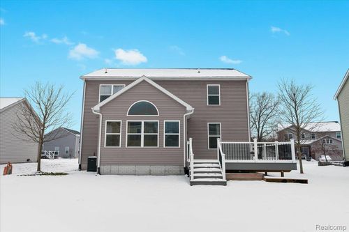 2226 Wood Ln, Howell, MI, 48843-6172 | Card Image