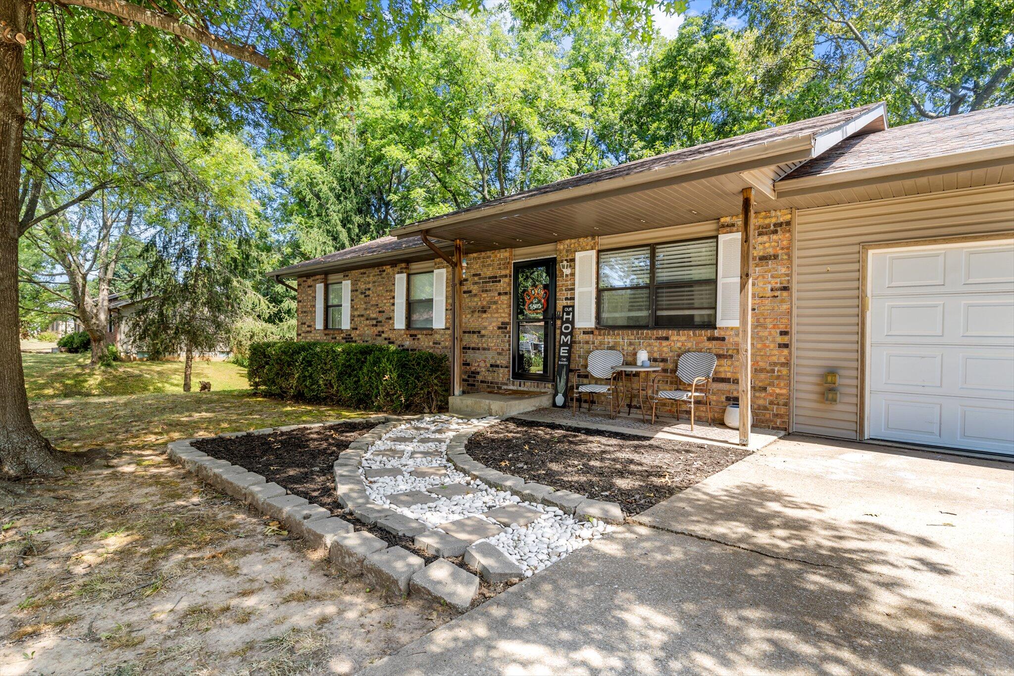 Basswood Ave, Republic, MO 65738