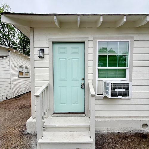 d-7427 Avenue I, Houston, TX, 77011-2900 | Card Image