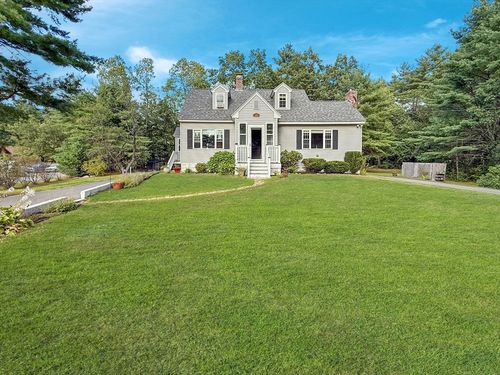 190 Hobbs Rd, Pelham, NH, 03076-2727 | Card Image