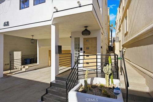 608 Palm Dr, Hermosa Beach, CA, 90254-4560 | Card Image