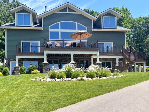 1267 Pinetree Trl, Harbor Springs, MI, 49740-9231 | Card Image