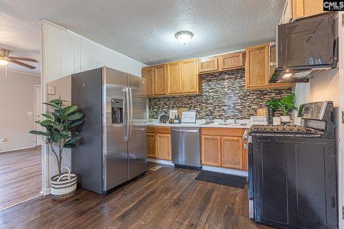 711 Parrish Dr, Mullins, SC, 29574-1701 | Card Image