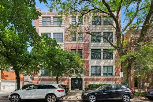 2n-3121 Orchard St, Chicago, IL, 60657-4792 | Card Image