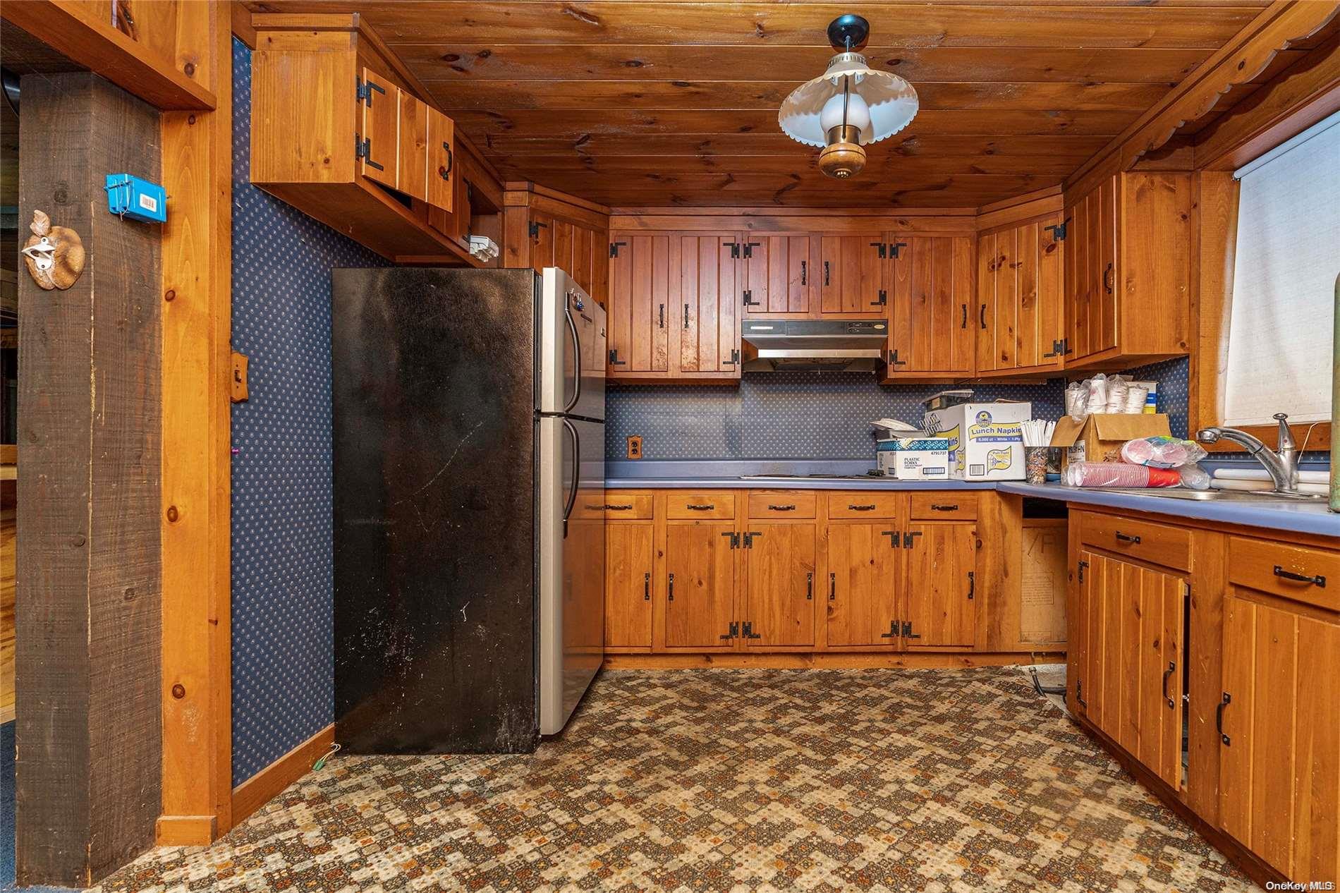 Commercial Sale in Out of Area 2