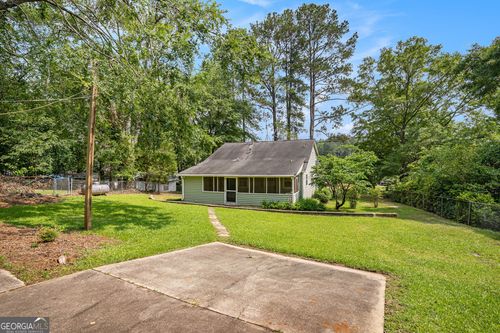 604 Jackson Lake Inn Rd, Jackson, GA, 30233-4708 | Card Image