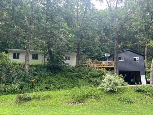 62854 County Road B, Ferryville, WI, 54628-8172 | Card Image