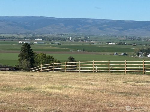 5 Stone Gate Dr, Ellensburg, WA, 98926-9825 | Card Image