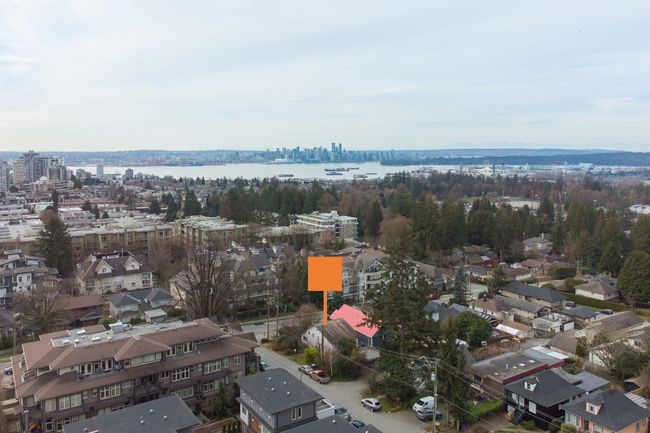 2305 Western Avenue, House other with 4 bedrooms, 3 bathrooms and 2 parking in North Vancouver BC | Image 3