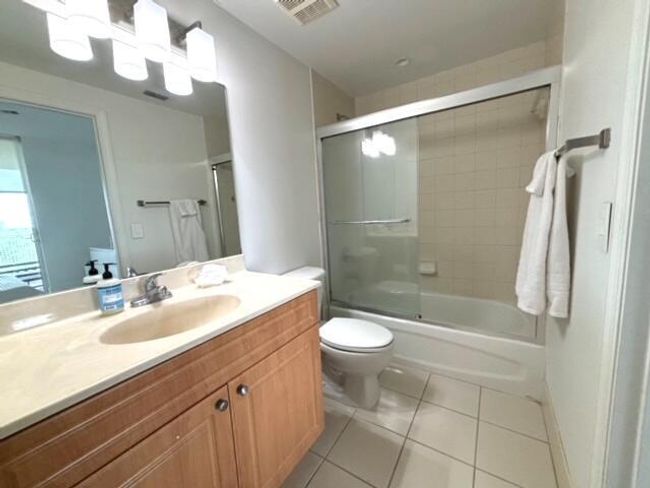 APT-603 - 2600 Sw 27 Th Ave, Condo with 2 bedrooms, 2 bathrooms and null parking in Miami FL | Image 16