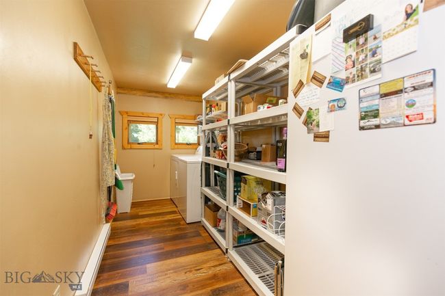 main cabin | Image 6