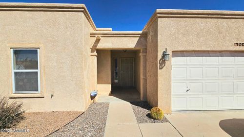 5041 Calle Verde, Las Cruces, NM, 88012-7142 | Card Image