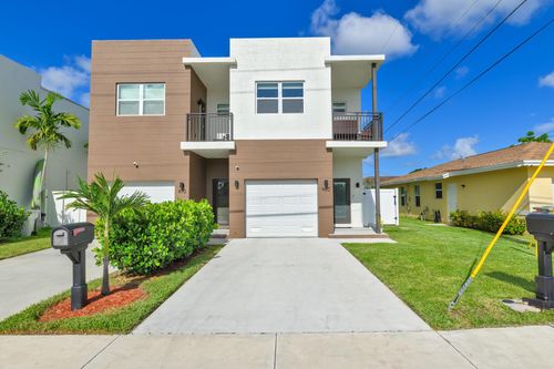 460 Nw 27th Avenue, Pompano Beach, FL, 33069 | Card Image