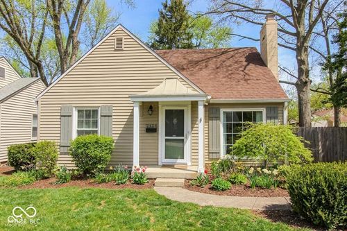 2428 Mcleay Dr, Indianapolis, IN, 46220-5812 | Card Image