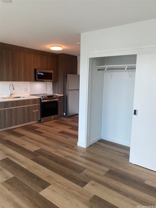 1210r-1500 Rycroft St, Honolulu, HI, 96814 | Card Image
