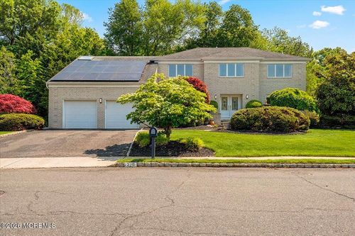 26 Ruset Ln, Farmingdale, NJ, 07727-1134 | Card Image