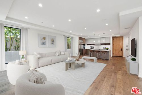 unit-404-725 N Croft Ave, Los Angeles, CA, 90069-5360 | Card Image