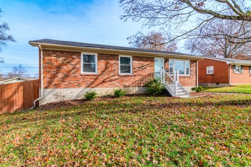 3668 King Arthur Dr, Lexington, KY, 40517-1450 | Card Image