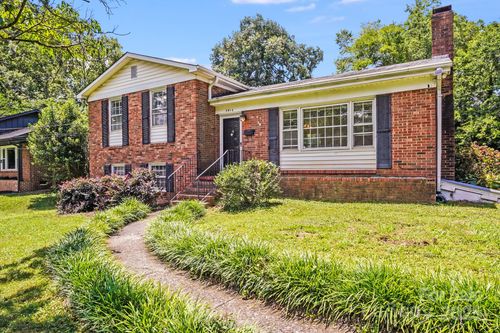 5816 Brookhaven Rd, Charlotte, NC, 28210-3810 | Card Image