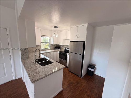 3961-3961 Nw 87th Ave, Sunrise, FL, 33351-6519 | Card Image