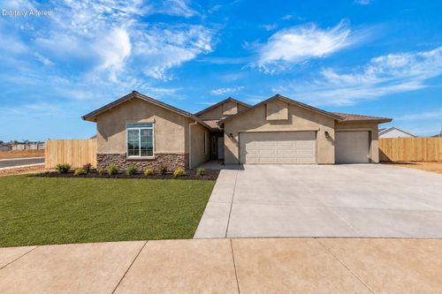 2508 Lawn Ln, Redding, CA, 96002-9854 | Card Image