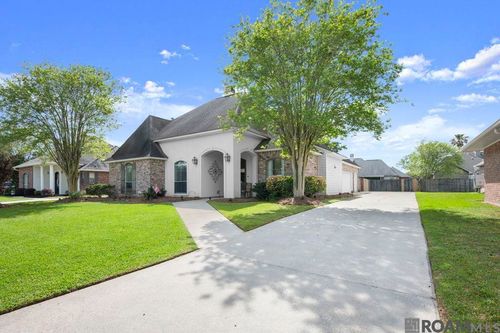 12389 Old Mill Dr, Geismar, LA, 70734-3231 | Card Image