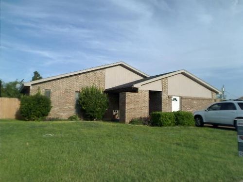 3666 Auburn Dr, Abilene, TX, 79602-7415 | Card Image
