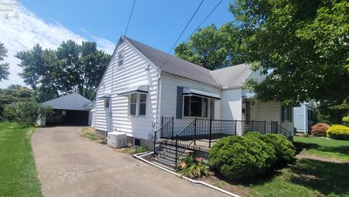 515 W 6th St, Port Clinton, OH, 43452-2103 | Card Image