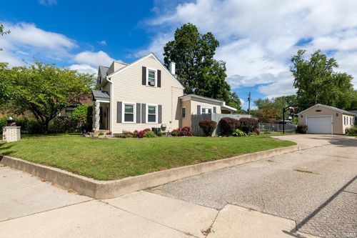220 Goshen Ave, Elkhart, IN, 46516-4331 | Card Image