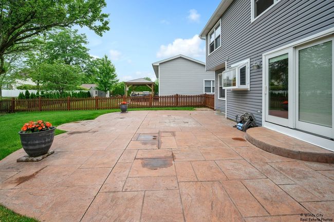 646 Schooner Ln, House other with 4 bedrooms, 3 bathrooms and 2 parking in Elk Grove Village IL | Image 24