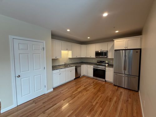 unit-6-85 Lowell St, Peabody, MA, 01960-6291 | Card Image