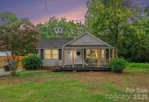 3330 Benard Ave, Charlotte, NC, 28206-2002 | Card Image