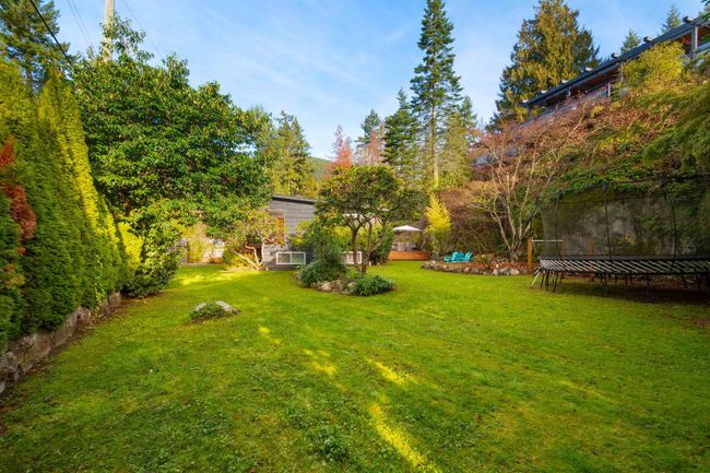 5744 Telegraph Trail, House other with 4 bedrooms, 3 bathrooms and 2 parking in West Vancouver BC | Image 31
