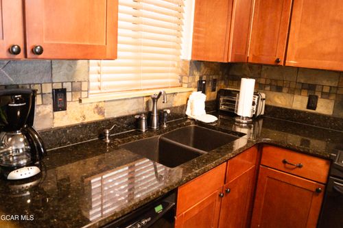 1-101-40 Village Dr, Winter Park, CO, 80482 | Card Image
