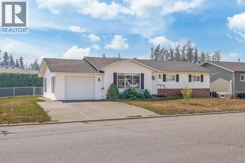 2625 Catherine Cres, Armstrong, BC, V4Y0B3 | Card Image
