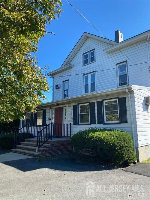 530 Rahway Ave, Woodbridge, NJ, 07095-3484 | Card Image