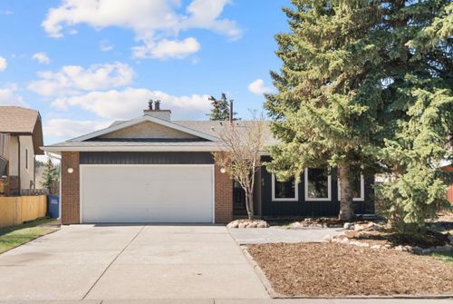 92 Glenhill Dr, Cochrane, AB, T4C1H1 | Card Image