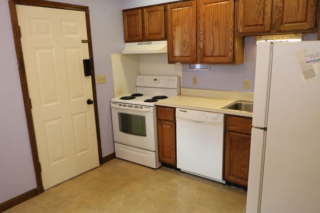 86 - 220 Mascoma Street, Condo with 2 bedrooms, 1 bathrooms and null parking in Lebanon NH | Image 4