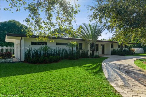 8135 Sw 136th St, Pinecrest, FL, 33156-6751 | Card Image