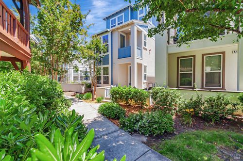 4242 Streamside Dr, Santa Rosa, CA, 95409-4129 | Card Image