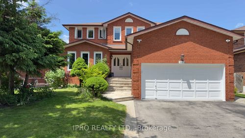 487 Cullen Ave, Mississauga, ON, L5B2Y1 | Card Image