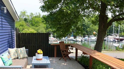 412 Atlantic Ave, Greenport, NY, 11944-1205 | Card Image