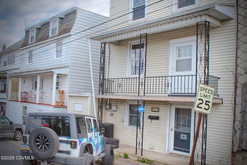 714 W Mulberry Street, Shamokin, PA, 17872 | Card Image